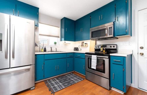 Diamond Springs House | Koi on Toyan | Fire Pit, Walk to Brewery, Traeger