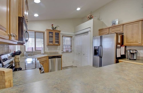 Southwest Ada County Alliance House | Rising Sun Tranquil Getaway Sleeps 6