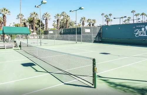 Historic Tennis Club Condo | Luxury 2 Bed /2Bath Palm Springs Tennis Club
