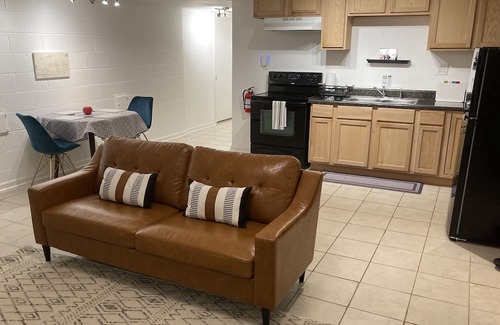 Rio Apartment | Spacious One Bedroom Apartment, Charlottesville! Beautiful & Convenient Location