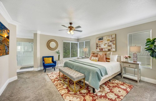 Corona House | Pool &Spa, Ontario Disneyland 5/3 Home