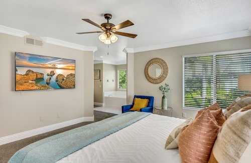 Corona House | Pool &Spa, Ontario Disneyland 5/3 Home