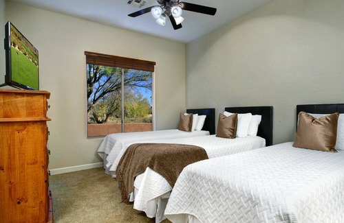 Pinnacle Peak House | Custom Home! 2+ ACRES True Indoor-Outdoor Living!