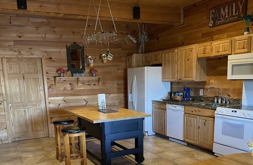 Decatur Apartment | Country with cabin feel getaway! Boat ramps, fishing and hunting nearby. Pets ok