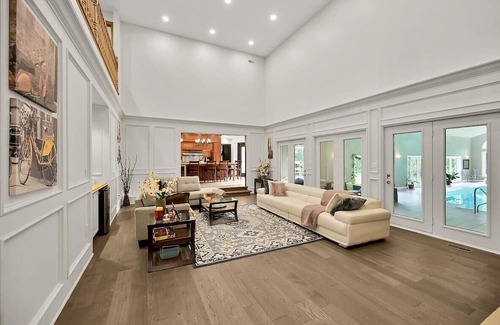 Halton Regional Municipality House | Indoor Jacuzzi & Private Tennis Court: Luxury Burlington Estate. 10,000 Sqft