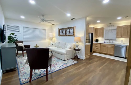 Brewton House | The Reunion House Is a Great Retreat in The Heart of Brewton, Alabama!