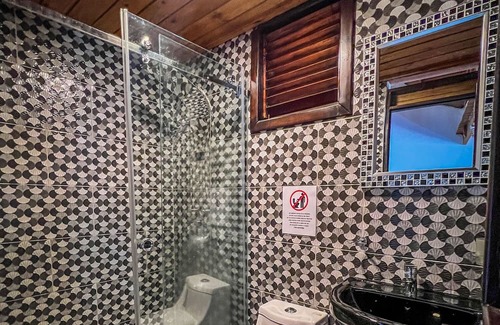Barrio La Fortaleza Vieja Ski Chalet | Bayview Chalet