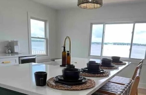 Millersport Cottage | Buckeye Lake Waterfront Cottage