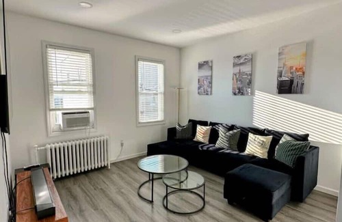 North Bergen Apartment | Luxury North Bergen 3 BR APT