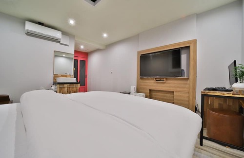 Gyeongsan Hotel | Evian Hotel