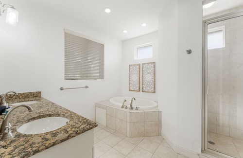 Laguna Beach Estates House | Laguna Beach: 4BR 4BA sleeps 12. Spacious townhouse for your perfect getaway.
