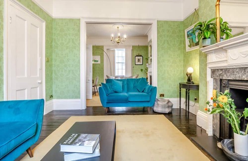 Berwick Cottage | 4 bedroom accommodation in Hove