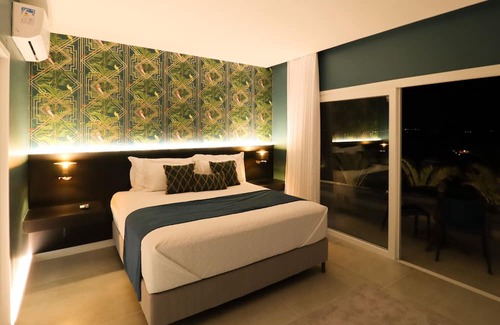 Tibau do Sul Bed & Breakfast | Vista Para o Lago, Piscina + Jacuzzi