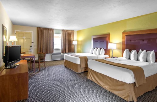 North Bend Hotel | Quality Inn & Suites at Coos Bay