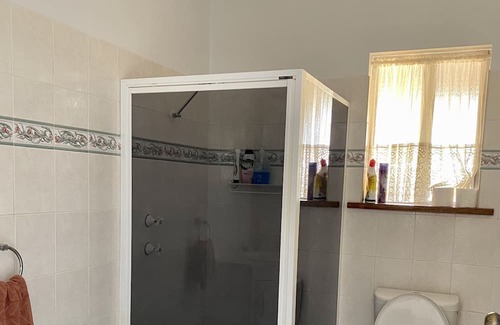 Overland Corner House | 3 bedroom house with River views