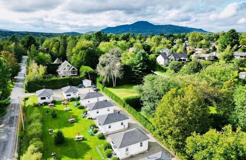 Magog House | The Oasis - Access to the lake