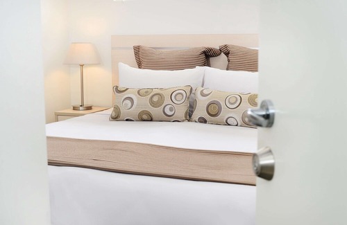 Middlemount Hotel | Oaks Middlemount Suites