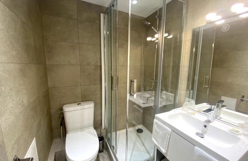 Les Chalets - Saint-Aubin - Saint-Etienne Hotel | Hotel Victor Hugo Toulouse