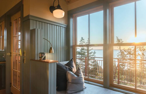 Lunenburg County Apartment | Shackup Tower - 30 ft in the air & hot tub