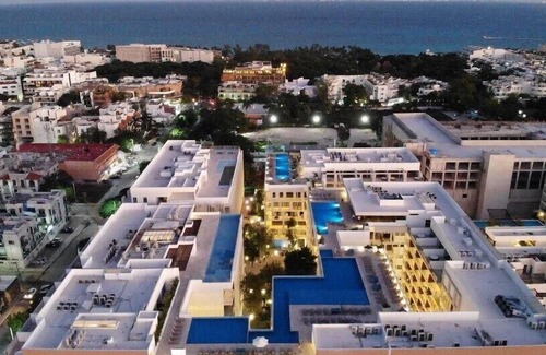 Gonzalo Guerrero Condo | Luxury Beach Condo with 4 Rooftop Pools, huge Gym, Bar, Restaurant, kids club & Spa