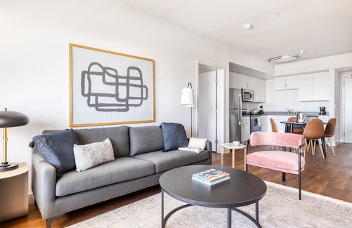 Inglewood Apartment | Tasteful Westchester 2BR w/Pool, Gym & W/D, 5 mins to LAX, by Blueground