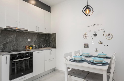 Veliki Prolog House | Awesome home in Veliki Prolog