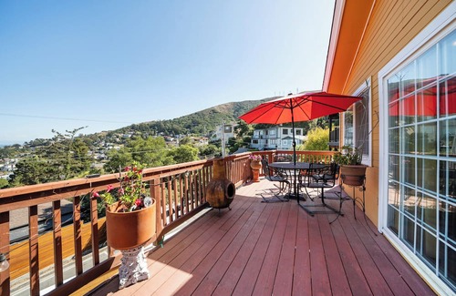 Uptown Brisbane Apartment | Unbelievable San Francisco Bella Vista Views - 3 bedroom house in Brisbane