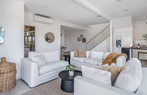 Peregian Beach Apartment | 'Pandandus Rise' 1/9 Avocet Parade