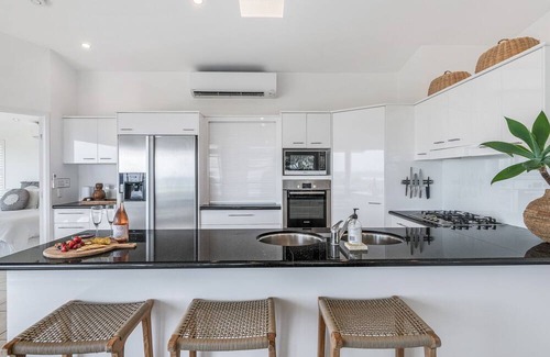 Peregian Beach Apartment | 'Pandandus Rise' 1/9 Avocet Parade