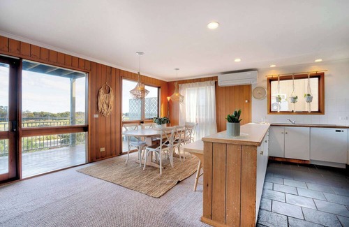 Torquay House | Absolute beachfront Views , Bohemian charm on the Esplanade.