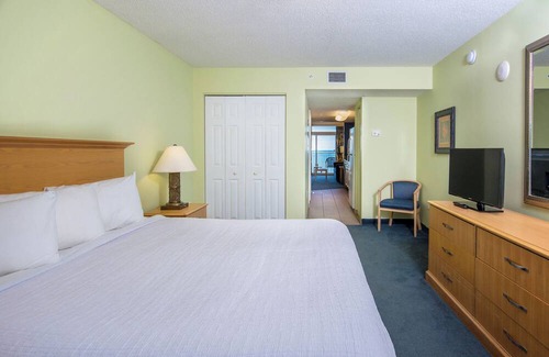 Myrtle Beach Hotel | 4 Oceanfront Suites with Balcony Views – Close to Myrtle Beach Boardwalk