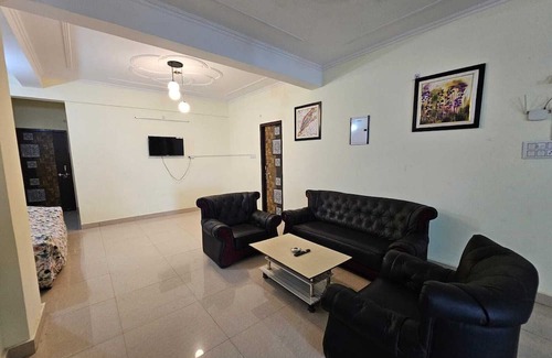 Alambagh Apartment | Fantastic apartment with AC in Lucknow
