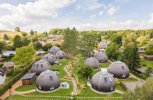 Muritz House | Phoebe ball house - naturally built with clay & seaweed, sauna, 2 bathrooms & terraces