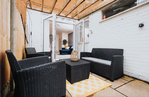 Knutsford House | Cheshire Retreat | Tatton Park | Knutsford