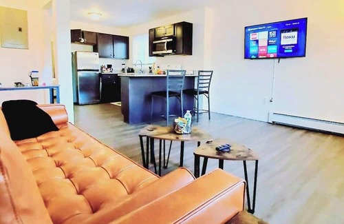 New Britain Condo | Perfect Private 4-Suite Group Stay Under 1 Roof