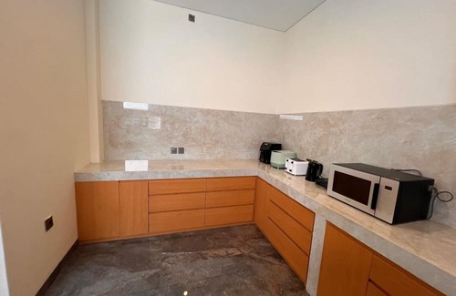 Sanur Villa | Modern 5BR Retreat | Pool, Rooftop Ocean View, Butler, 100 Mts Beach & Port