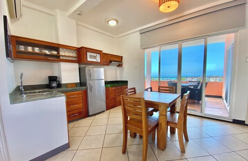 Bahia de la Academia Villa | Torre Mar Galapagos Villa