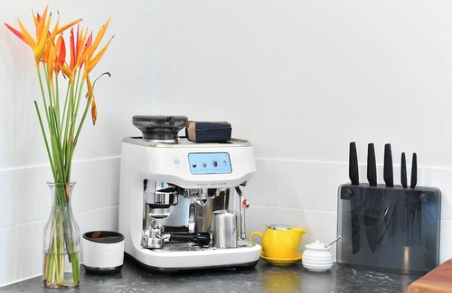 Larrakeyah Apartment | Welcome to Bush Chook Haven an iconic Territory 3 bedroom newly renovated gem