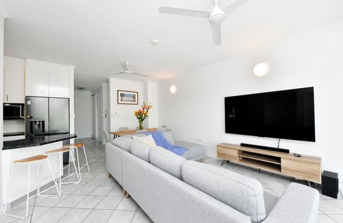 Larrakeyah Apartment | Welcome to Bush Chook Haven an iconic Territory 3 bedroom newly renovated gem