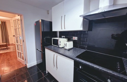 Anfield House | 5 Star Elegant Sanctuary by LFC Stadium