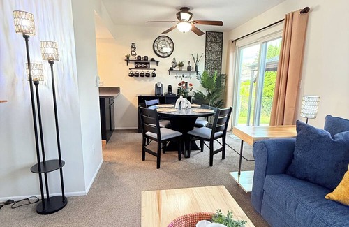 Madison Heights House | ALL NEW/Large Patio/HotTub/FirePit Sleeps 11