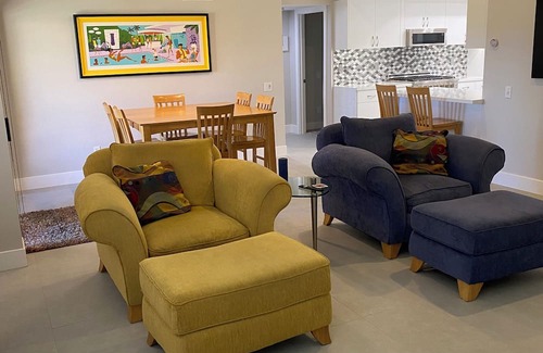 Araby House | JUST fully remodeled-Single Story 3/2 with pool/spa/tennis/pickleball &fireplace