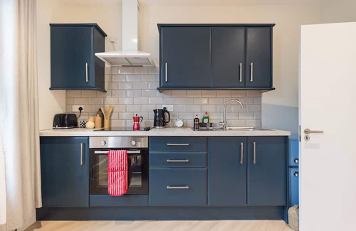 St. Ann's Apartment | Sleek 2 Bedroom Flat in the Heart of North London