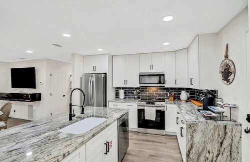 St. Augustine Apartment | Historic Dupont Cottages Retreat