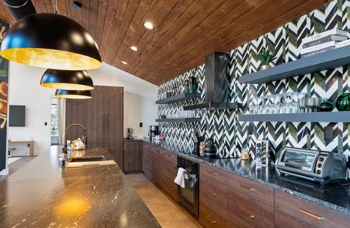 Lake Lure House | Ultra-Modern Mountain Luxury Retreat on Lake Lure | Sleeps 12+