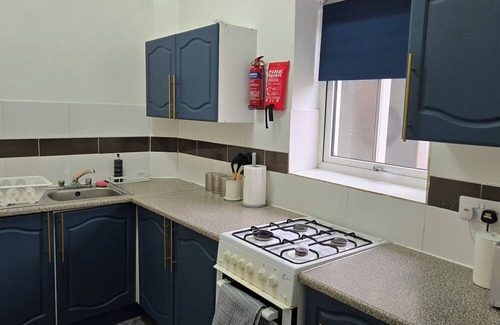 Bury House | Entire House | Free Parking | Central Location | Insurance & Contractors Welcome