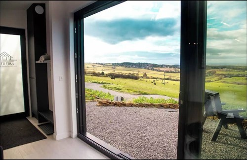 Sunderland Cabin | DURHAM COTTAGE