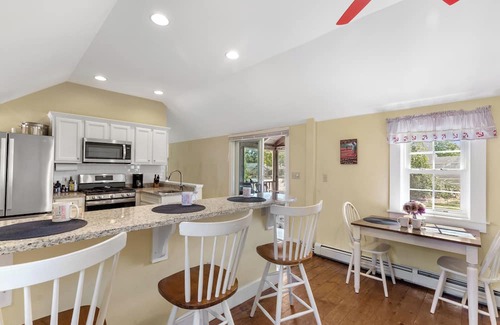 Harwich Port House | Anchor Down - 6BR Home - Easy Walk to Downtown Harwichport & Bank Street Beach!