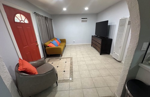 Barstow House | Desert Oasis Retreat in Barstow