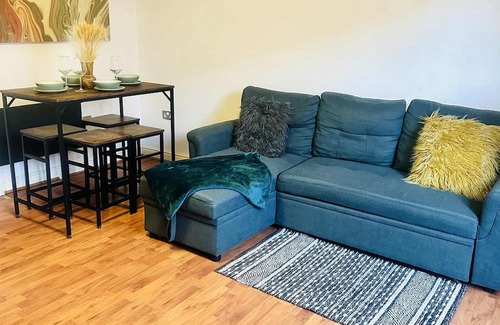 Newark House | Terrific house with fitness option in charming Newark-on-Trent